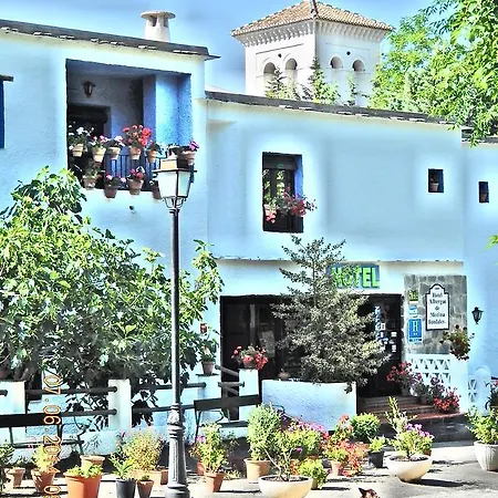 De Hotel 2*